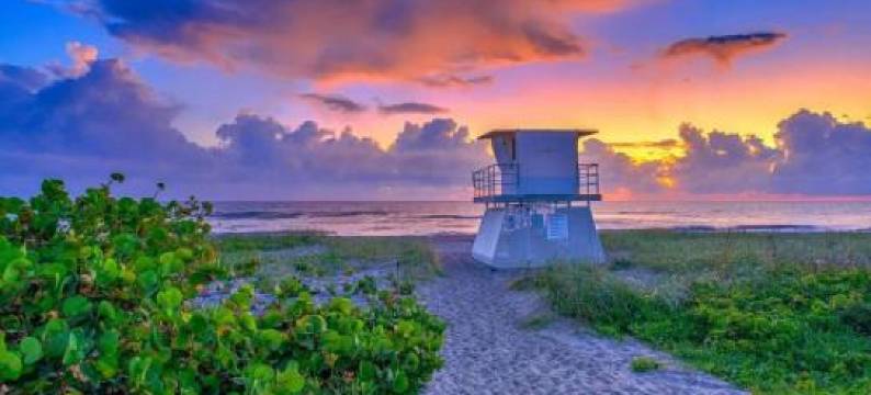 Ambers Jensen Beachhouse with Hot Tub图片