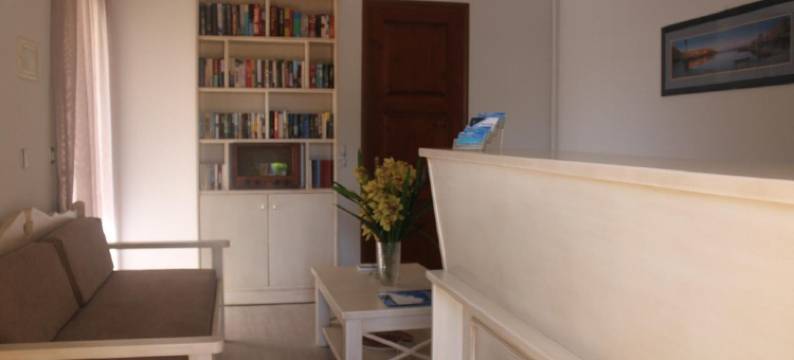 阳光套房酒店(Sunny Suites)图片