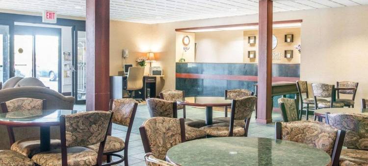 舒适套房酒店 - 托莱多 (I80-90)(Comfort Inn & Suites Maumee - Toledo I80-90)图片