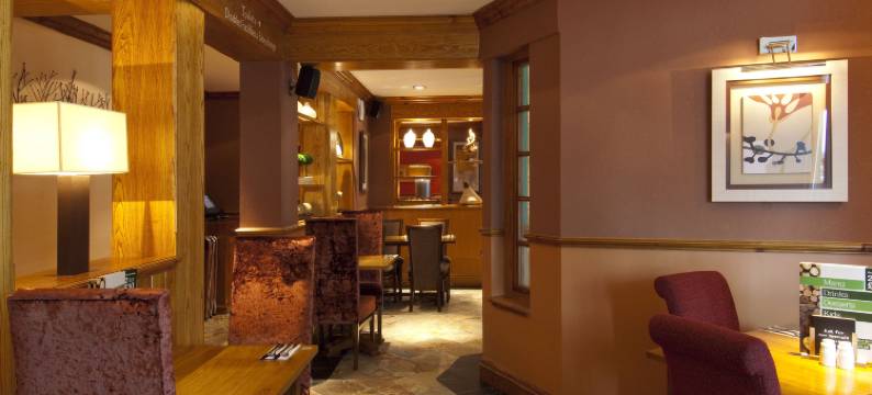 巴恩斯利中心普瑞米尔酒店(M1 J37)(Premier Inn Barnsley Central M1 J37)图片