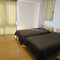 门前 House