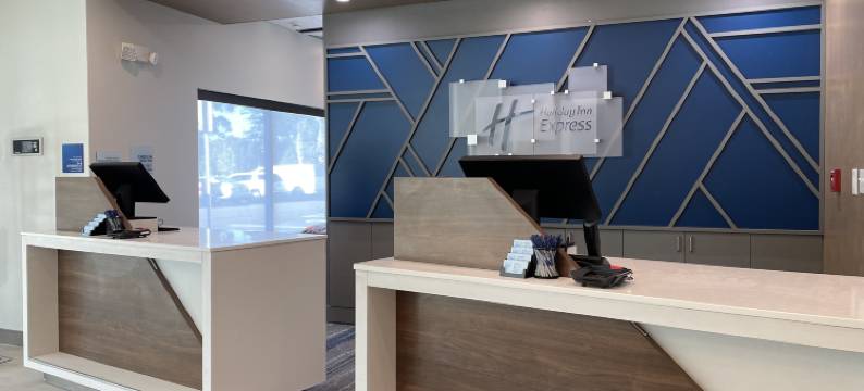 斯塔克智选假日酒店(Holiday Inn Express STARKE by IHG)图片