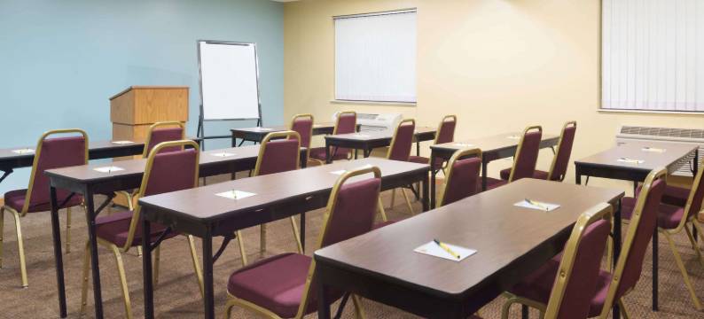 摩根敦温德姆速8酒店(Super 8 by Wyndham Morgantown)图片