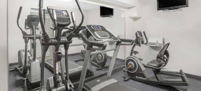 马里昂北卡罗来纳州速8酒店(Super 8 by Wyndham Marion NC)图片