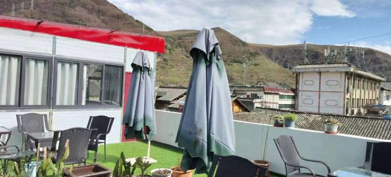 松潘县季小屋民宿(北街分店)图片