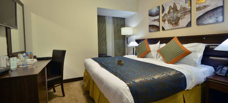 金色郁金香阿尔沙克林酒店(Golden Tulip Al Shakreen)图片