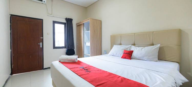 RedDoorz at Osuko Residence Sukomanunggal Jaya图片