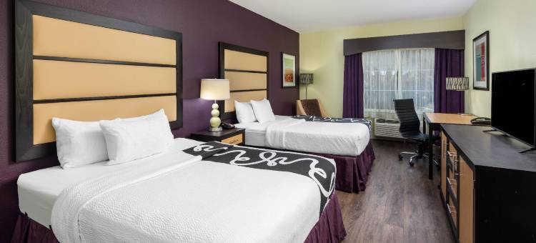 海恩斯维尔斯图尔特堡拉昆塔温德姆套房酒店(La Quinta Inn & Suites by Wyndham Hinesville - Fort Stewart)图片