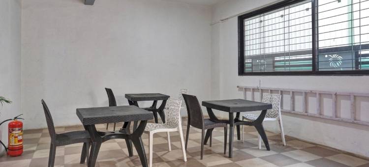 Super Collection O Eon Inn Near Pune Airport图片