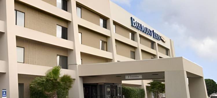 阿林顿六旗大道温德姆呗盟套房酒店(Baymont by Wyndham Arlington)图片