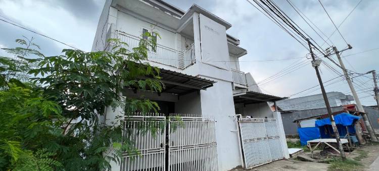 O 帕克达兰宿舍靠近现代庄园(Hotel O Kost Pak Dahlan Near Modern Estate)图片