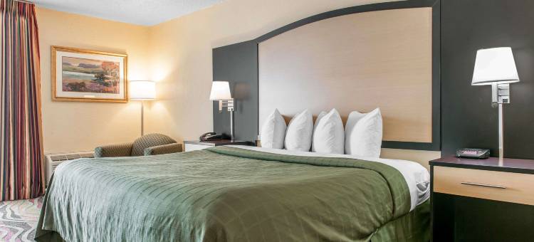 洛根斯波特凯艺旅店及会议中心(Quality Inn Conference Center Logansport)图片