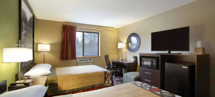 荷姆伍德伯明翰地区温德姆速8酒店(Super 8 by Wyndham Homewood Birmingham Area)图片