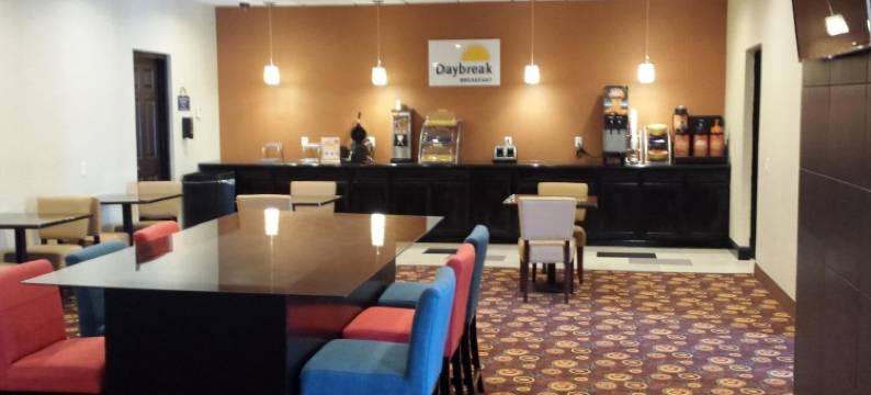 亨利厄塔戴斯酒店(Days Inn by Wyndham Henryetta)图片