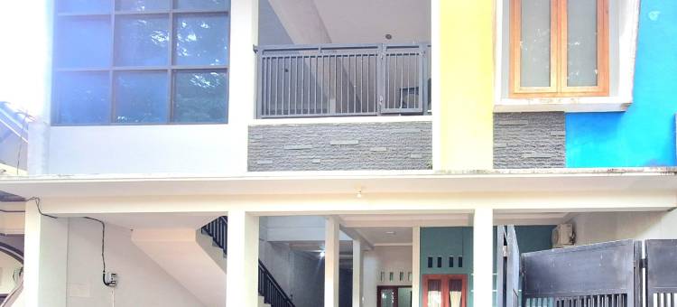 OYO Life 93186 HKP 民宿伊斯兰(Hkp Homestay RedPartner Blitar)图片