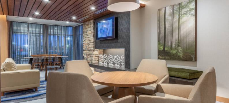 印第安纳波利斯富兰克林万豪万枫套房酒店(Fairfield Inn & Suites Franklin)图片