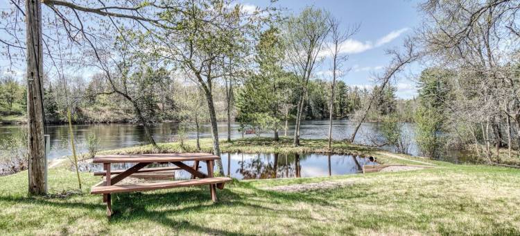 埃奇沃特度假村(Edgewater Resort)图片