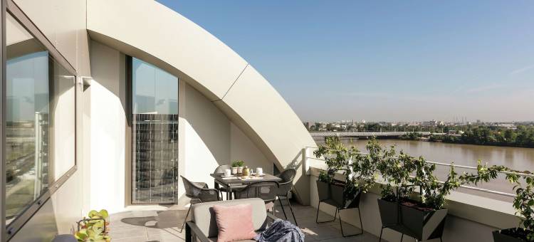 波尔多市中心希尔顿花园酒店(近波尔多圣让高铁站，嘉龙河景)(Hilton Garden Inn Bordeaux Centre)图片