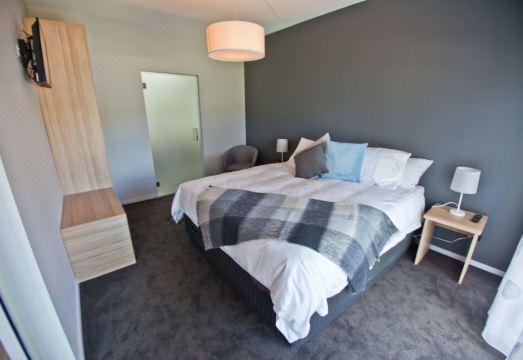 Waterfront ApartmentsHotel Overview