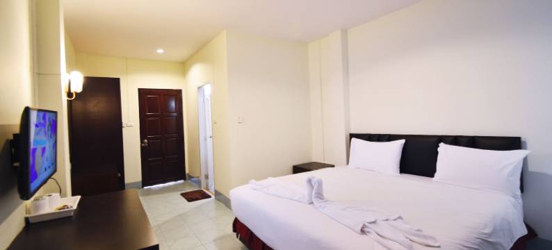 芭东帕里帕斯快捷酒店(Paripas Express Patong)图片