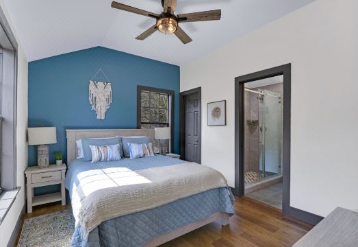 Luxury Cabin with Stunning Hill Country Views - Exquisite Retreat Hotel Overview