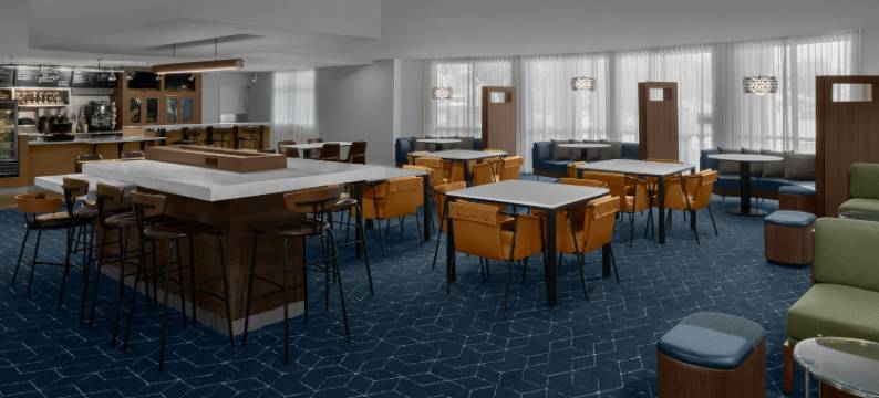 圣塔克拉利塔瓦伦西亚万怡酒店(Courtyard Santa Clarita Valencia)图片