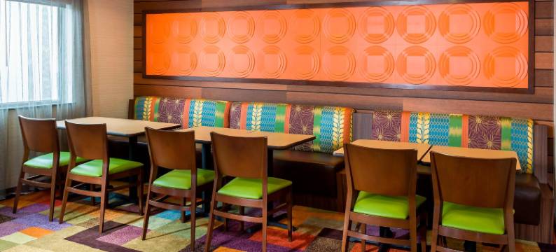 斯普林菲尔德万枫酒店及套房(Fairfield Inn & Suites Springfield)图片