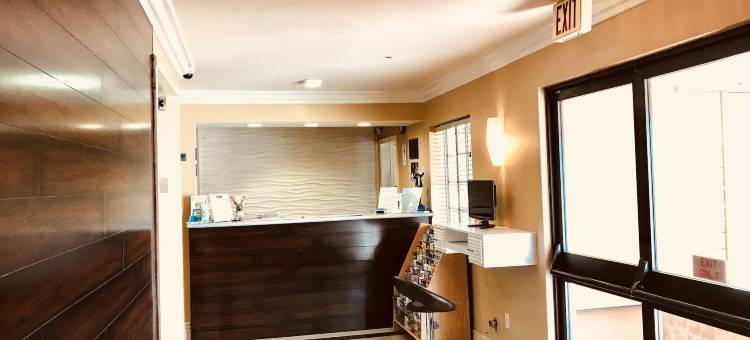 萨利纳斯豪生酒店(Howard Johnson by Wyndham Salinas)图片