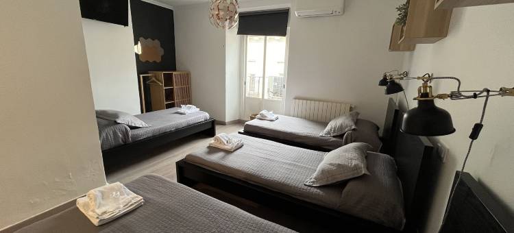 因特尔广场市长旅馆(Hostal Inter Plaza Mayor Auto Check IN)图片