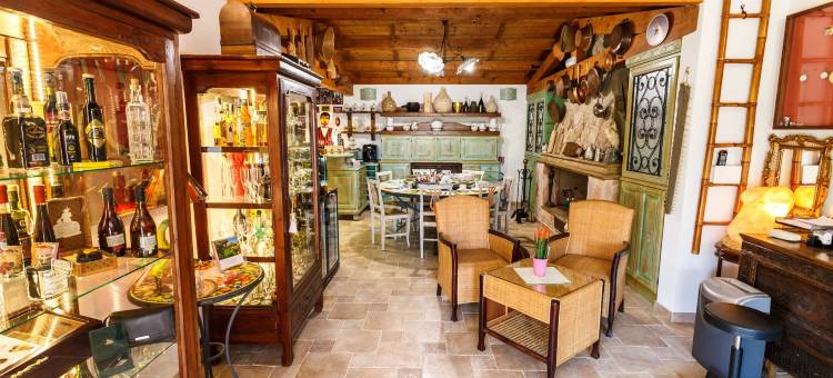 富鲁米尼别墅酒店(Villa Flumini)图片