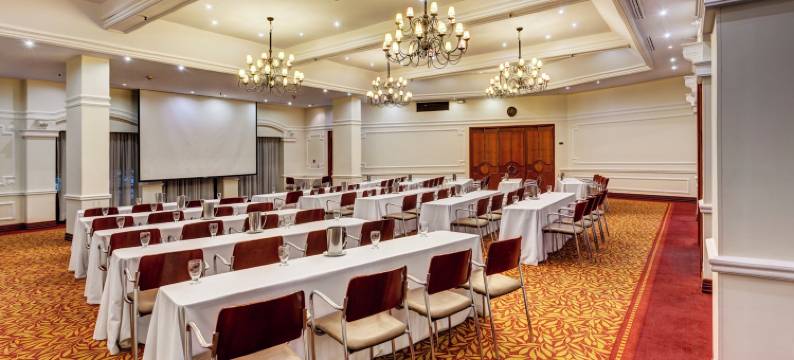 埃斯特拉拉丰塔纳酒店(Hotel Estelar la Fontana)图片