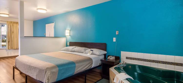 205波特兰6号购物汽车旅馆(Motel 6 Portland, or  Mall 205)图片