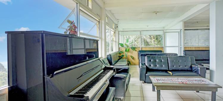 OYO 94772 加普拉酒店(OYO 94772 Gapura Hotel)图片