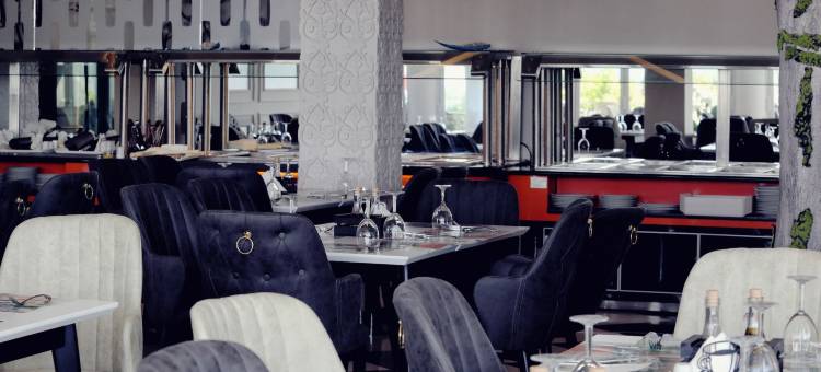 Velipoja欧罗巴大酒店，由Meliá附属(Velipoja Grand Europa Resort - Appartement Luxe privé)图片