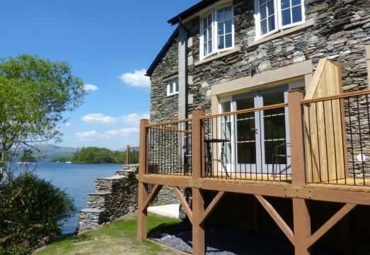 Lowe-McConnellHotel Overview