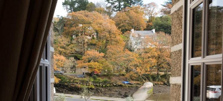 舒米尔罗兹艾文斯涛特尔酒店(Citotel La Chaumiere Roz Aven)图片