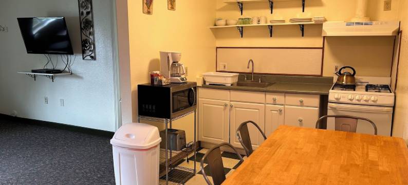 鸟溪汽车旅馆(Bird Creek Motel)图片