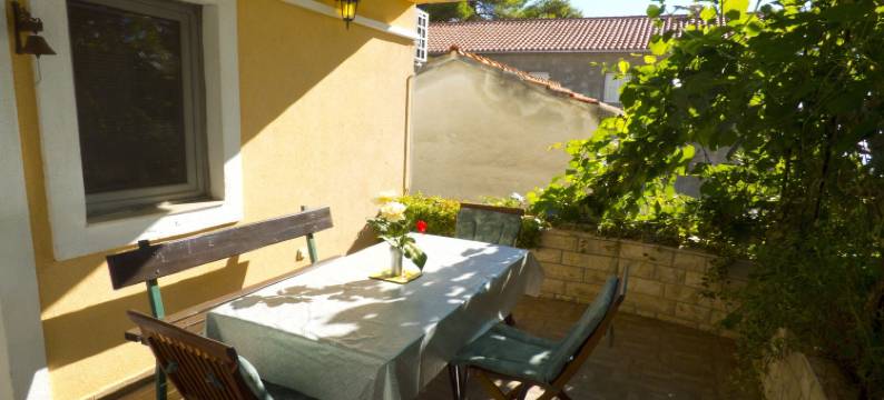 广场公寓酒店(Apartments Plaža)图片