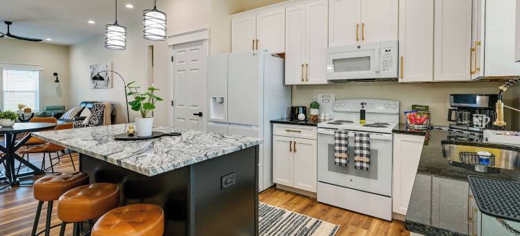 在CU和市中心附近的舒适的坎贝尔斯维尔家！(Cozy Campbellsville Home Near CU & Downtown!)图片