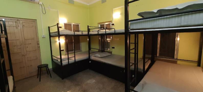 泡泡床青年旅馆(Bubble Beds)图片