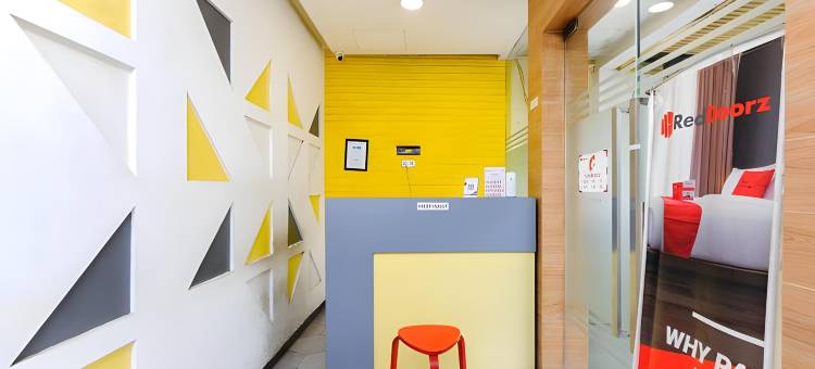 红门PLUS酒店-达挠桑特乌塔拉(RedDoorz Plus @ Danau Sunter Utara)图片