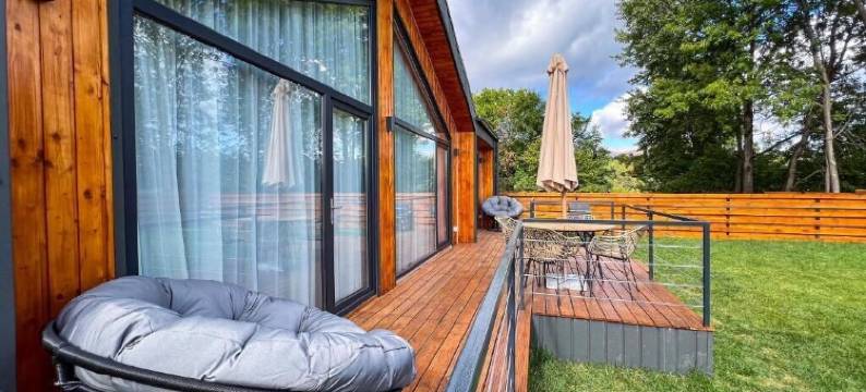 科马尼克月亮村(Moon Village Comarnic)图片