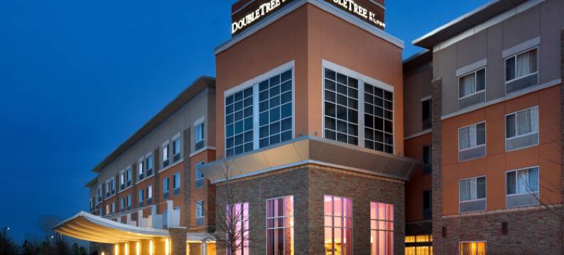 俄克拉何马城市机场希尔顿逸林酒店(DoubleTree by Hilton Oklahoma City Airport)图片