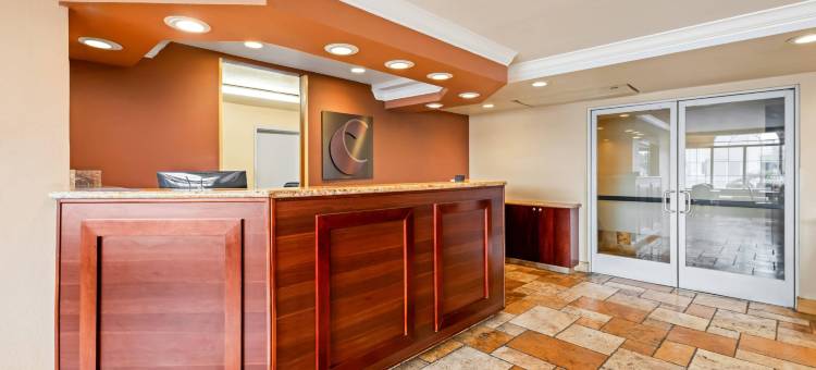 舒适套房酒店(Comfort Inn & Suites Salinas)图片