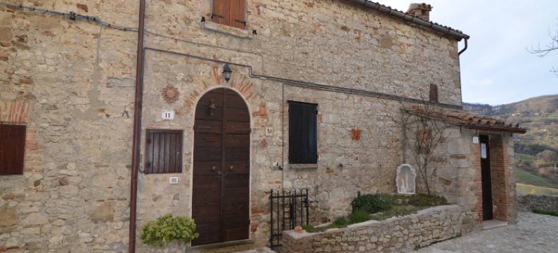 Apartment in Petrella Guidi with Garden Views图片