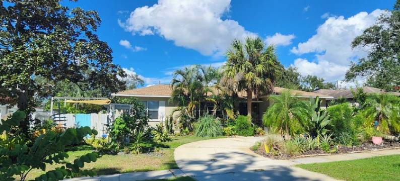 Adorable Sunny Priv. Entrance Suite & Bathroom w/ Patio Close to Beach & Center图片