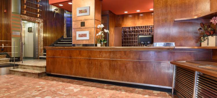 克里索奇多斯酒店(Crisol Quindós)图片