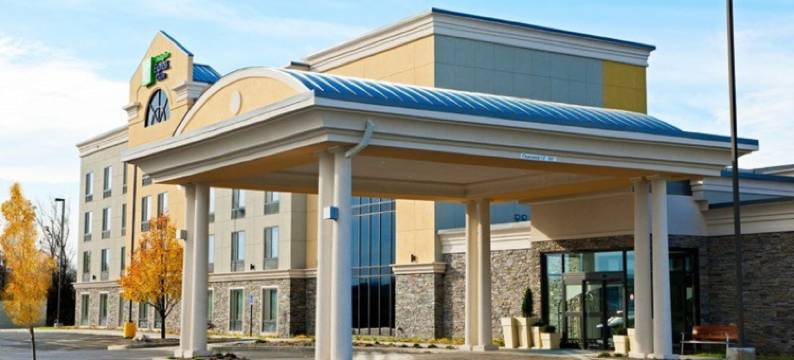 智选假日套房酒店巴达维亚 - 达里恩湖(Holiday Inn Express & Suites BATAVIA - DARIEN LAKE by IHG)图片