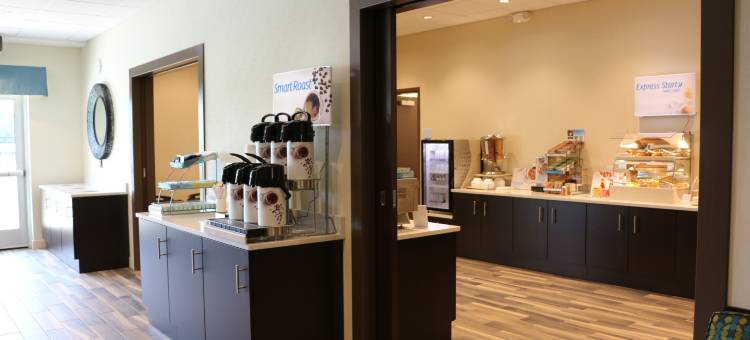 Holiday Inn Express & Suites Hendersonville SE - Flat Rock图片