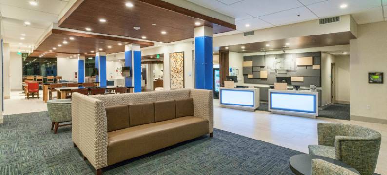 智选假日套房酒店道奇城(Holiday Inn Express & Suites DODGE CITY by IHG)图片